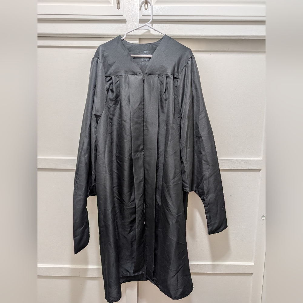 Black Graduation Gown For 5'4" to 5'6"